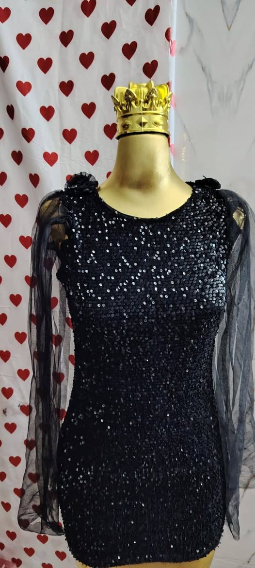 فستان ملبوس بالقاعه
قياس ٤٨
والفستان الثاني عمر ٩ سنوات هديه
السعر ٢٥
يوجد توصيل لجميع المحافظات الحجز واتساب ***********
