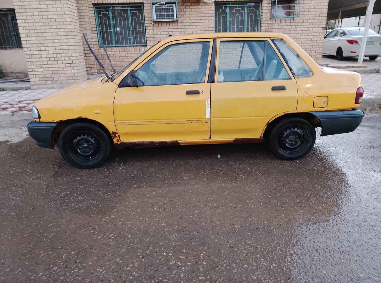 موديل 11 محدث 12غرامات400على المشتري مكينه جديده صاراسبوع من شادها هيئة مصفره شوااصي معممره السعر15بيها مجال مكاني حله قريب كراج الموحد الشراي يتصل ***********
