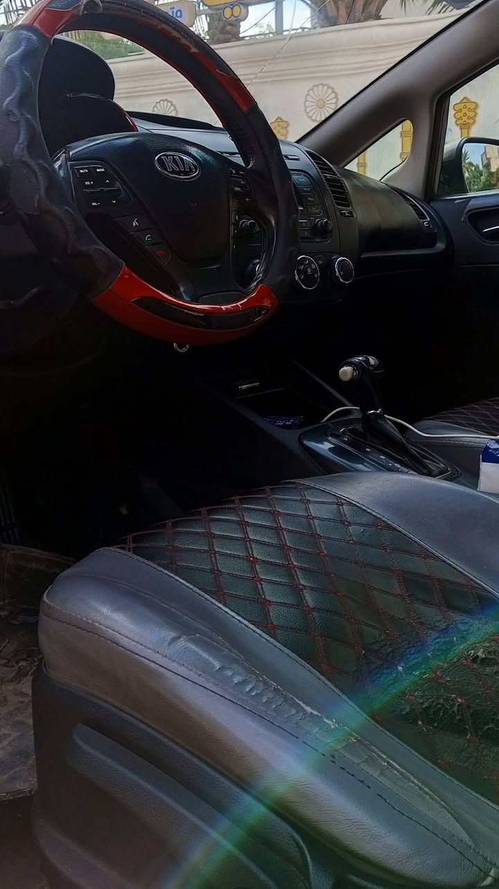 سلام عليكم:
كيا فورتي للبيع 2015.....

وارد 🇺🇲 ضررها جاملغ السايق.....

السياره  جديده بمعنى الكلمه.....

السياره مري شفط وتحكمات ستيرن.....

مكان السياره بغداد اصليخ.....

سعر السياره (9000$) وبيها مجال .....

الاتصال: ***********: ***********:
