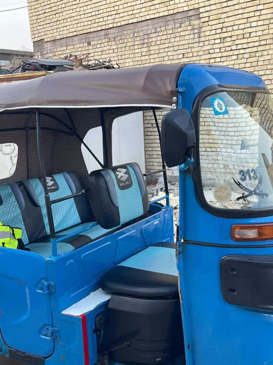 سلام عليكم تكتك للبيع موديل 2021بيهه سفحتين مكينتهه كلش نضيفه كبل للشارع كهربائيات تكتك كلشي بيهه كامل كفاله  رقم و سنويه انكليزي تحويل ثاني يوم السعر خاص***********
بي واتس
