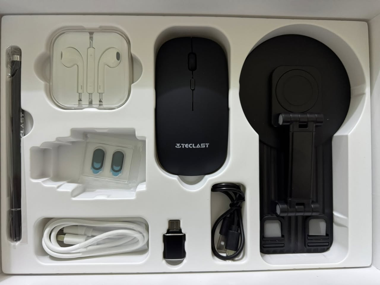 ايباد جديد كبس
رام 8 ب 128 
اندرويد 14 اخر اصدار 
حساس حافظة 
الملحقات: 
1- ماوس 
2-كيبورد
3-ادبتر 
4-قلم 
5-هيدفون
6- ستاند حديد
7- كيبل
8- حافظة حساس
السعر : 150 الف


**إذا كنت صاحب هذا الإعلان وتريد حذفه لأي سبب، رجاءا أرسل رسالة إلى الدعم الفني**