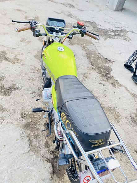 سافان موديل 2025
محرگ 2000 
5 گير 
دراجه جديده 
بصمه 
تشغيل عن بعد 
مكاني بابل - مركز 
السعر 800 
***********
