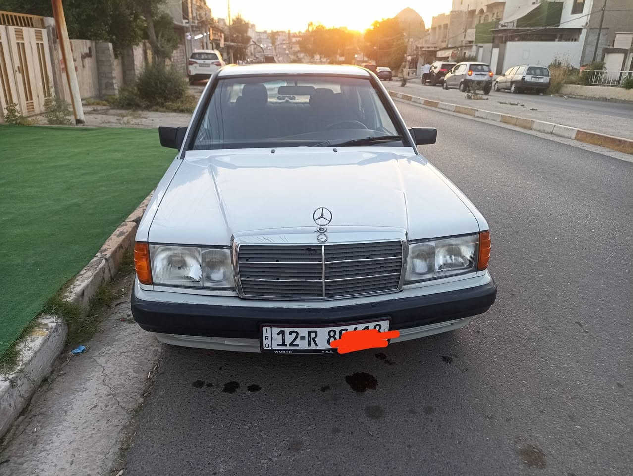 مارسدس 190 طيارين موديل 1991 مكينه 6ونجي تيوتا وبشرط بدون صبغ بدون ضرر داخل جديد طخم وتايرات جديد رقمها نينوى دولي جامات كهرب قفل مركزي منظومه تبريد كامله سعرها 52 الشراي يتصل ***********
