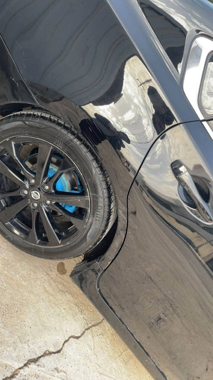 نیسان ئاڵتیما ٢٠١٧ مواسەفات Sv پڵەس سپەیشەڵ بەسمە و شەغال سڵایت و لایت زینۆی حەدەسەی بیلادSV و تەبرید مەرکەزی، سەیارەکە هەموو گیانی بەشەرتە پشت و پێش کەپس ، دەعمێکی خەفیفی هەیە دۆسە و چامڵغی لای سەیاقی هەیەتی لەگەڵ ئێرباگی سوکان و شانی لای سایەق ، کارتێکیشی پێویستە بۆ کەمێک دەرکە و چاملغی لای سەکنی پشتەوە ماباقی دیکە هەموو گیانی بەشەرتە بێ تەقە و ڕەقە و کارەبایاتی هەموو بەشەرت 
نرخی ١٣٠$ معامەلە
گۆرینەوەش دەکەم گەر بە دلم بیت
*********** أربيل, العراق
