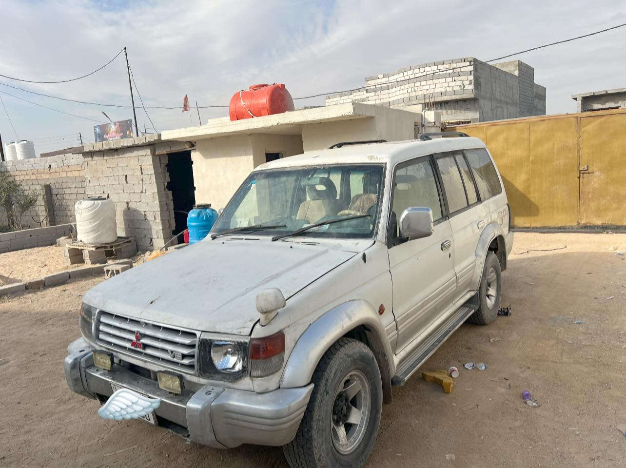 باجيرو مكفوله من صبق ول ضربه لقويه سياره محرك :فيفيتي تبريد شقال بس بيه ليك فقط لموديل ١٩٩٢سياره جاهزه من محرك كير كهربأيات كله شقاله سياره حلوه وجاهزه 
تخم تاير مشيف لمكان بصره زبير لسعر. ٥٨& ولشراي بيه مجال 

ورجأن لوعود لكاذبه لحد يوعد وكلي باجر يعني باجر ومحد جابرك وذا لسعر قالي عليك رجأن عبر لمنشور ***********
خوان نتصلو
