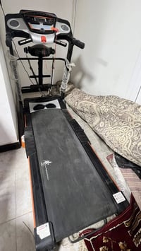 جهاز جري للبيع  مستعمل نظيف جدا اخو الجديد سعر ٣٧٥ يتضمن وياه جهاز تدل...