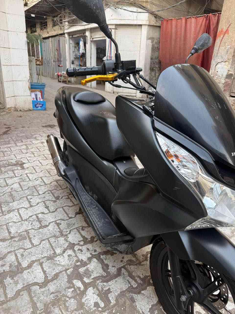 دراجه خير من الله صالونصه رياضي بلادي مكاني الكفاح قنبر علي *********** السعر 15 ورقه بغداد, العراق
