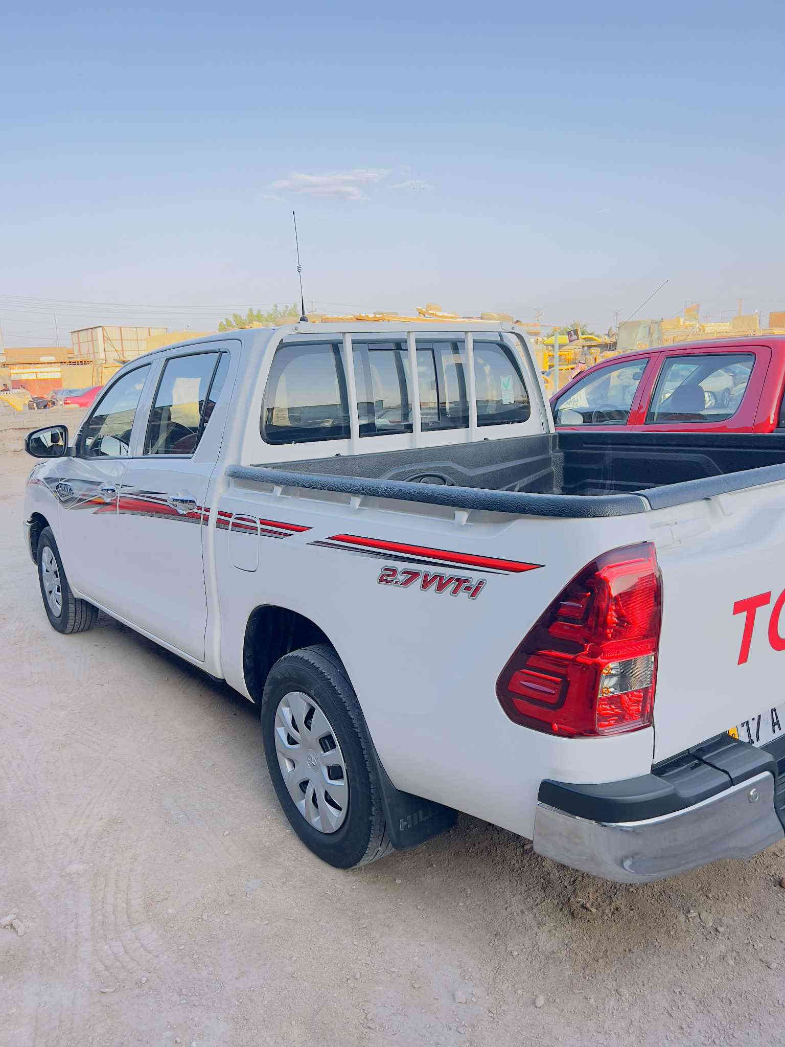 السلام عليكم بيكم فلاونزة موديل ٢٤ سبير مانازل كفاله عامه وجديده بلكارتون رقم مثنى بسمنا السعر ٢٤٥ ماشيه ٣٠ بيع او مراوس المكان الرميثه الهلال الرقم ***********
