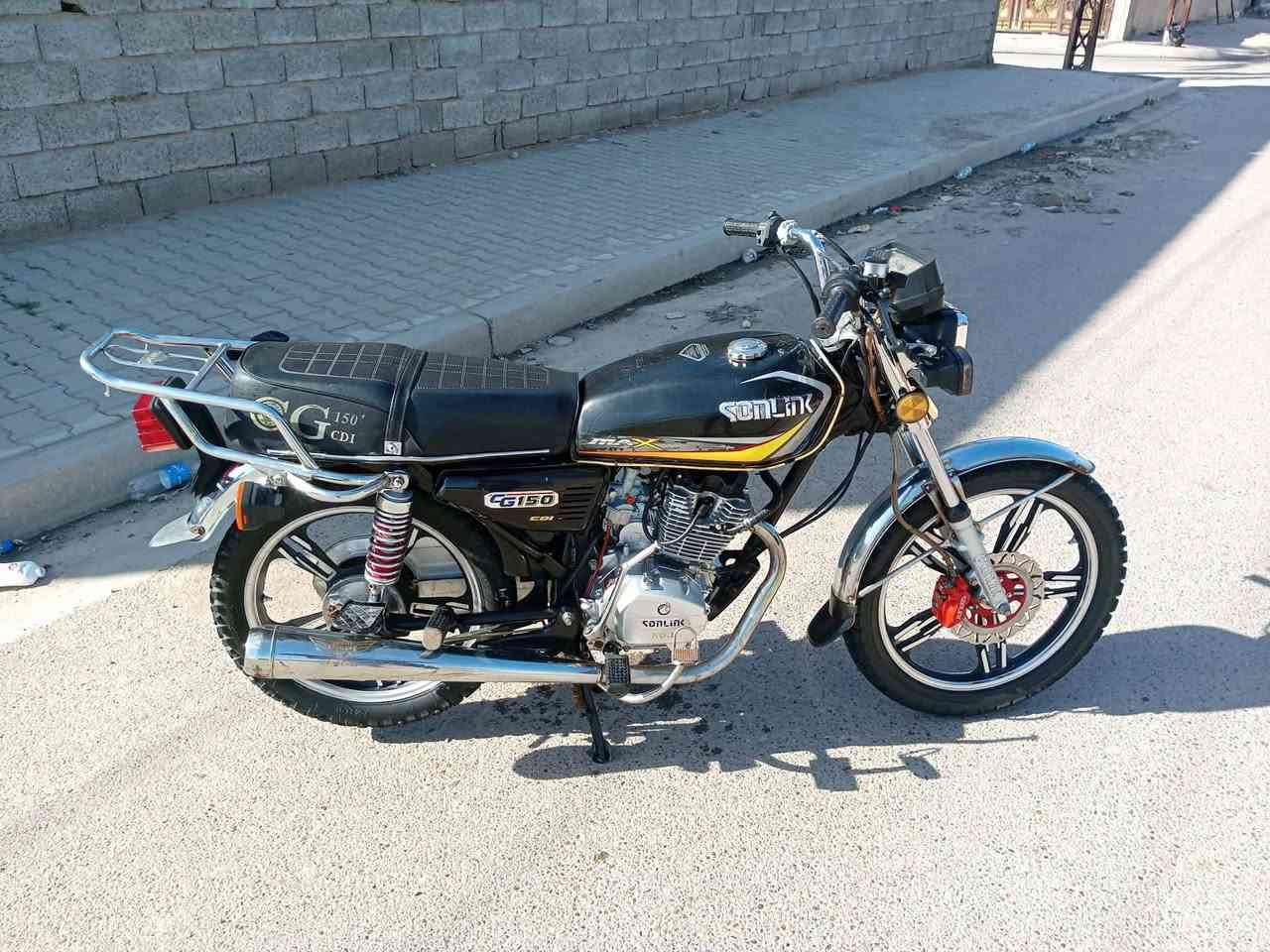 اسلام عليكم دراجه للبيع سفان موديل 23 مكفوله كفاله عامه كلهه شغاله محرك ناعم مكان  محموديه السعر 525 أو بي مجال الشراي يتصل ***********
***********
