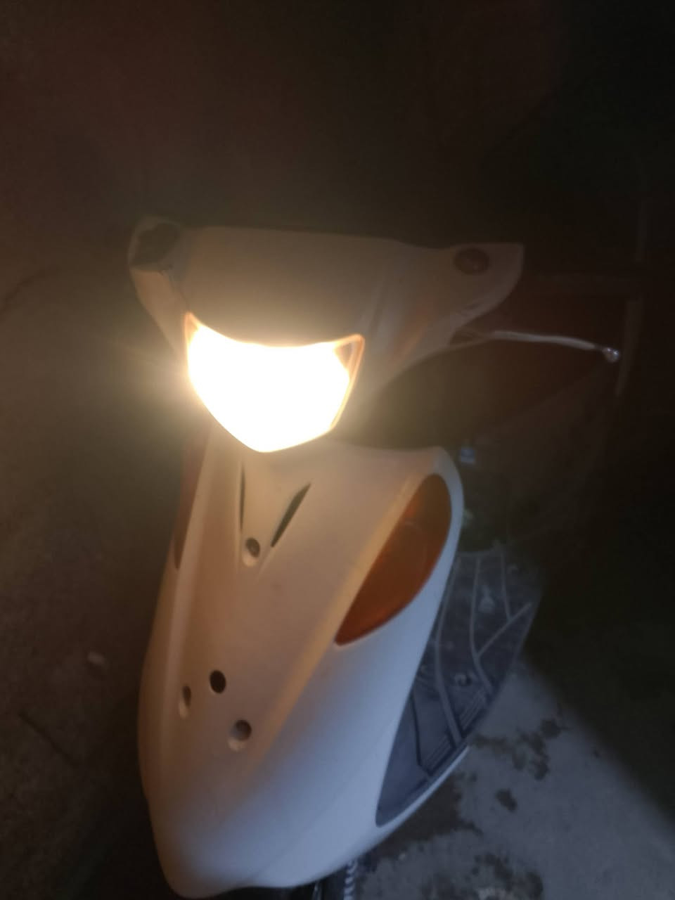 دراجه ادرس ياباني ادير وماتشتغل السعر 250 وبيه مجال قليل موبايل ***********
