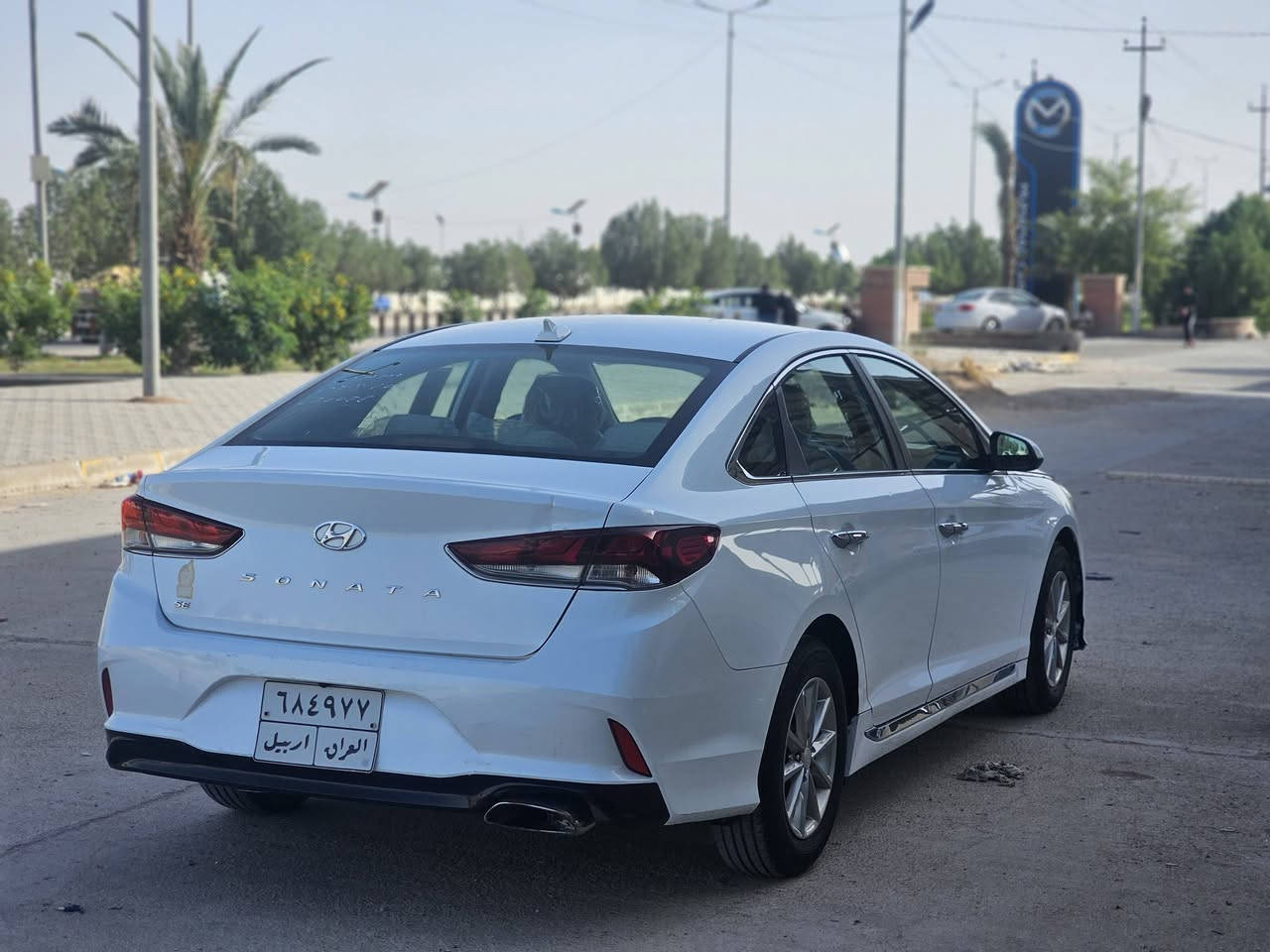 السعر 125 وبيه مجال
***********\     ***********
سوناته 2019 وارد امريكي  ماشيه 61الف حقيقي 
سياره حادثه فقط جاملغ وبنيد بدون دواخل وبدون ايرباك 
سياره وضع شركه 
مكينه 2400 جي تاي 
كامره حساسات 
تحكم ستيرن 
شاشه وبعد بيه هواي مواصفات 
مكينه وكير شركه 
حداديه وتبريد شركه 
مكان نجف الاشرف

