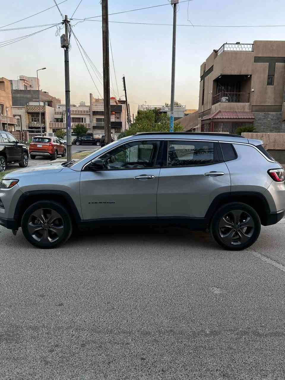 السلام عليكم
جيب كومباس 
٢٠٢٢
فول مواصفات 
حادث شوي من جاملغ وشوي بنيد 
ماشيه ٥٨ الف 
للاستفسار مراسله واتساب 
او الاتصال  ***********
