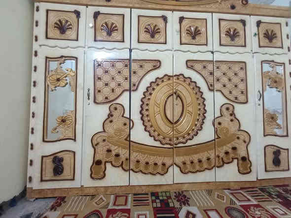 غرفه للبيع غرفه نضيفه وحلوه الغرفه ام6طابقين غرفه حيل نضيفه صالها10اشهر من شتريتها وصار عدي ضرف وحتازيت مبلغ مادي مستعجلل على بيعتها سعر مليون وبيها مجال حك الجيه العنوان ناصريه رقم الهاتف *********** الشراي يدلل الغرفه شوفت عينك احله من صوره تجي وتكلبها من فوك لجوه ايشي يطلع بيها تاخذها وتروح ابلاش وتدللون
