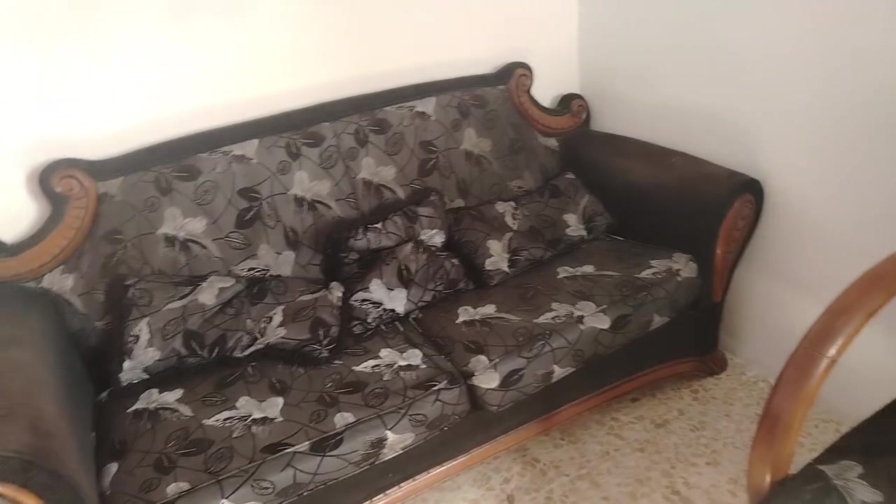 تخم كامل قنفتين و4كراسي نضيفات كلش سعر 250رقمي 70023129197


**إذا كنت صاحب هذا الإعلان وتريد حذفه لأي سبب، رجاءا أرسل رسالة إلى الدعم الفني**