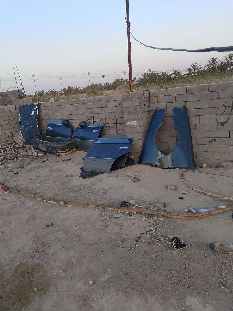 سلام عليكم للبيع سستم مال راس ثور فلات اخضر زيتوني اربع بيبان وجملغات 2 بنيد وصدوك  ودعاميات 2  وبكلايتات خلفيه لايتات ابو عيون جديد كشنات 4 مال راس ثور يرهمن مارك كرسته)) الرقم  ***********) سعره كلهن 250 وبيه مجال
