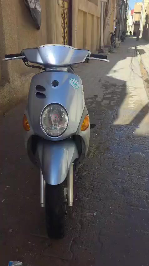 دراجة فلة للبيع السعر مليون ومية وبيها مجال ***********
