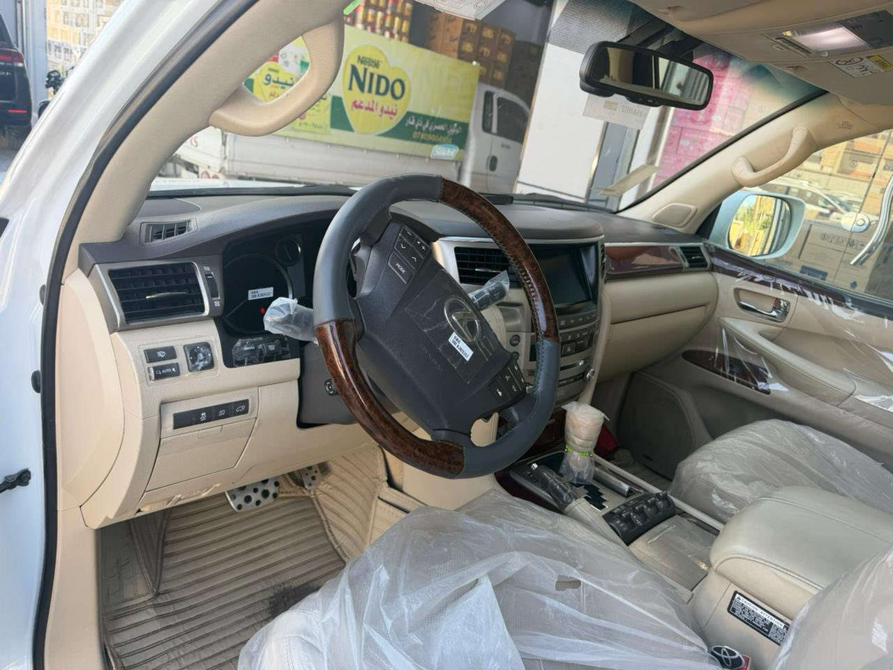 سلام عليكم لكزس موديل 2014 فول مواصفات مكفوله من الصبغ و الضربات سياره بسمي رقم اربيل تريد تحويل تريد وكاله ماشيه 110 سياره جديده وحلوه عنوان ذي قار مركز الناصريه ***********
