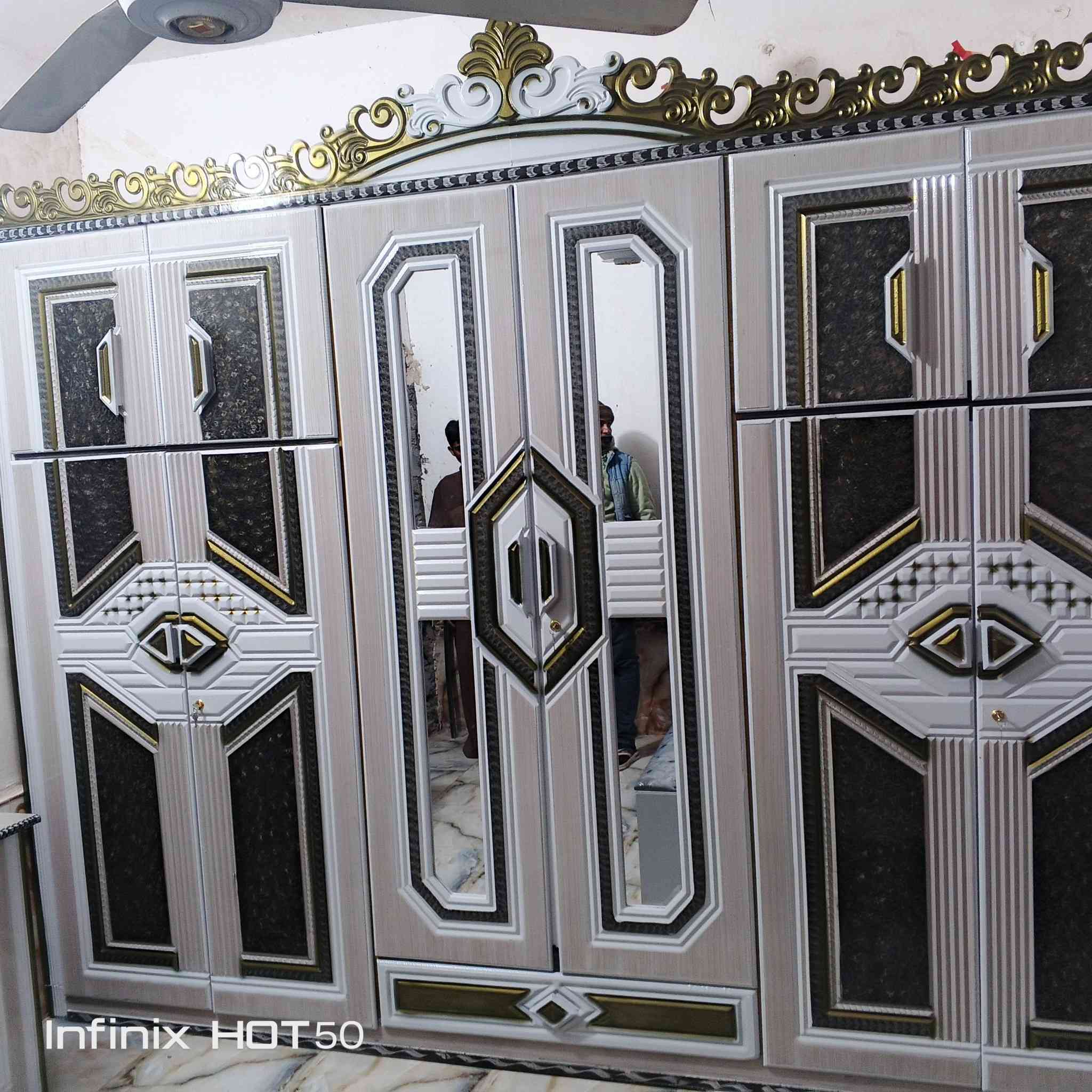 غرف نوم لبيع نجاره لبيع السعر مليون100 ***********ناصريه مركز
