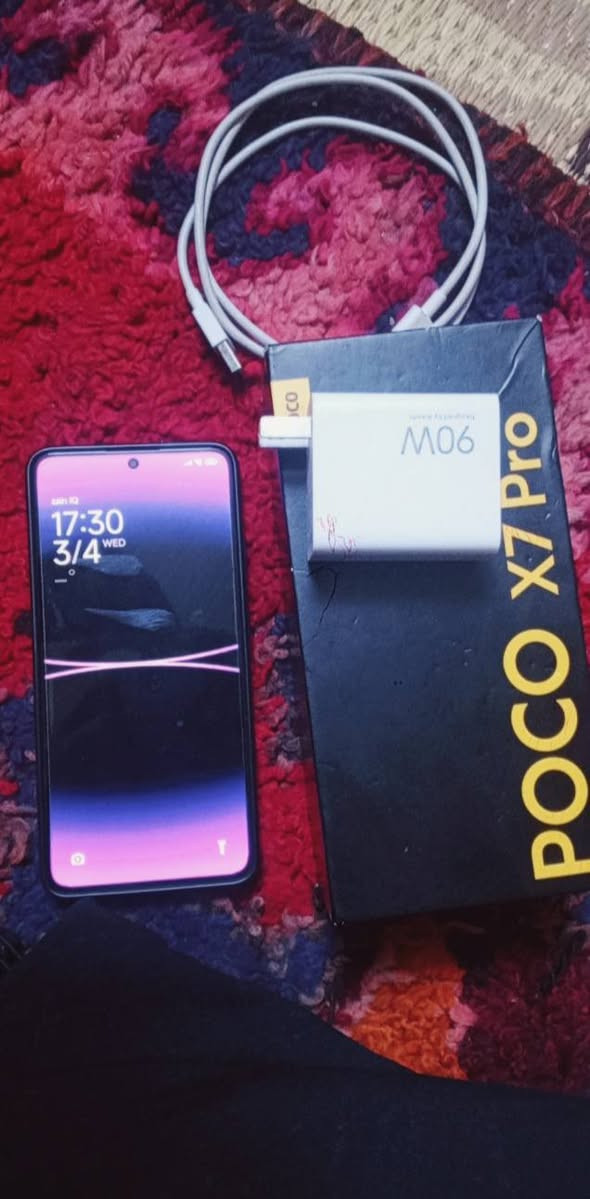 سلام عليكم جهاز لبيع  ريده به 390 جهاز ذكره 512 معالج 12+12
يشقل فريم 120 بوبجي جهاز او مراوس بدراجه مماكس اي شي رقم  ***********
