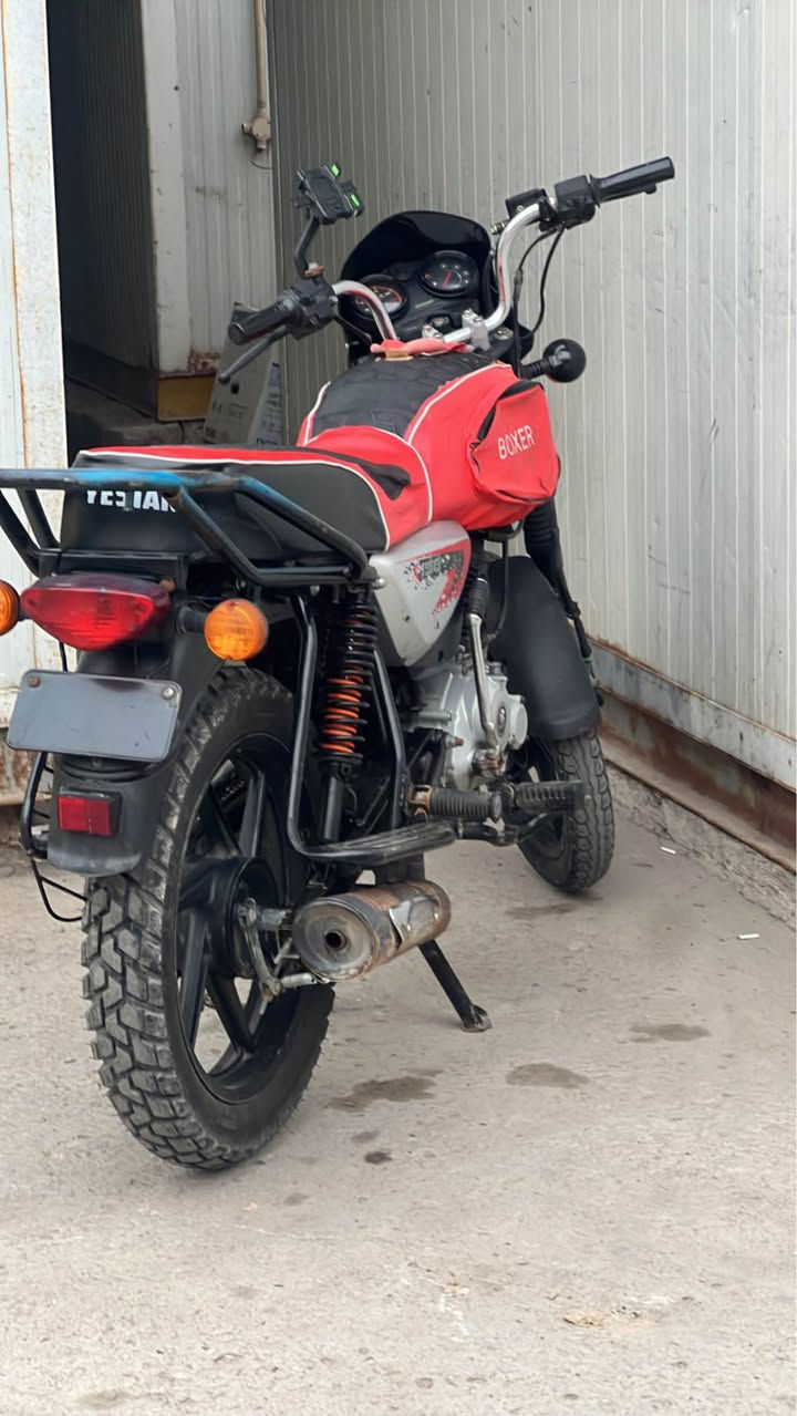 دراجه بوكسر فحل هندي اوراق مديل 23 مكفوله كير ومكينه وكهربائيات كلها شغاله رايدها بمليون ونص  *********** هذه رقمي البصرة, العراق
