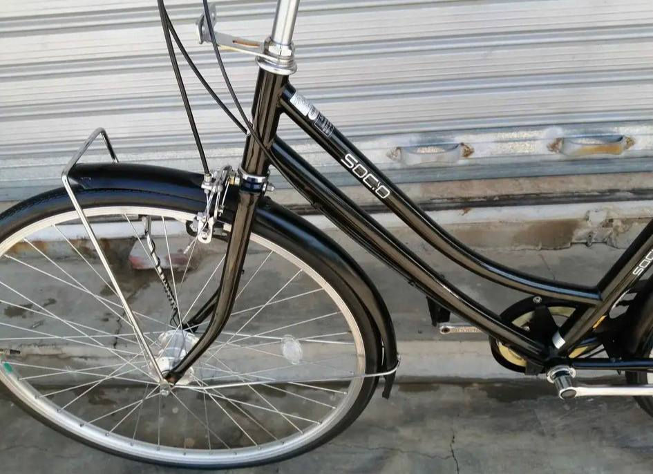 سلام عليكم
بايسكل للبيع عقرب حجم 27  النظافه 90٪
العنوان شطرة 
السعر 135 وبي مجال للشراي 
للتواصل ***********
