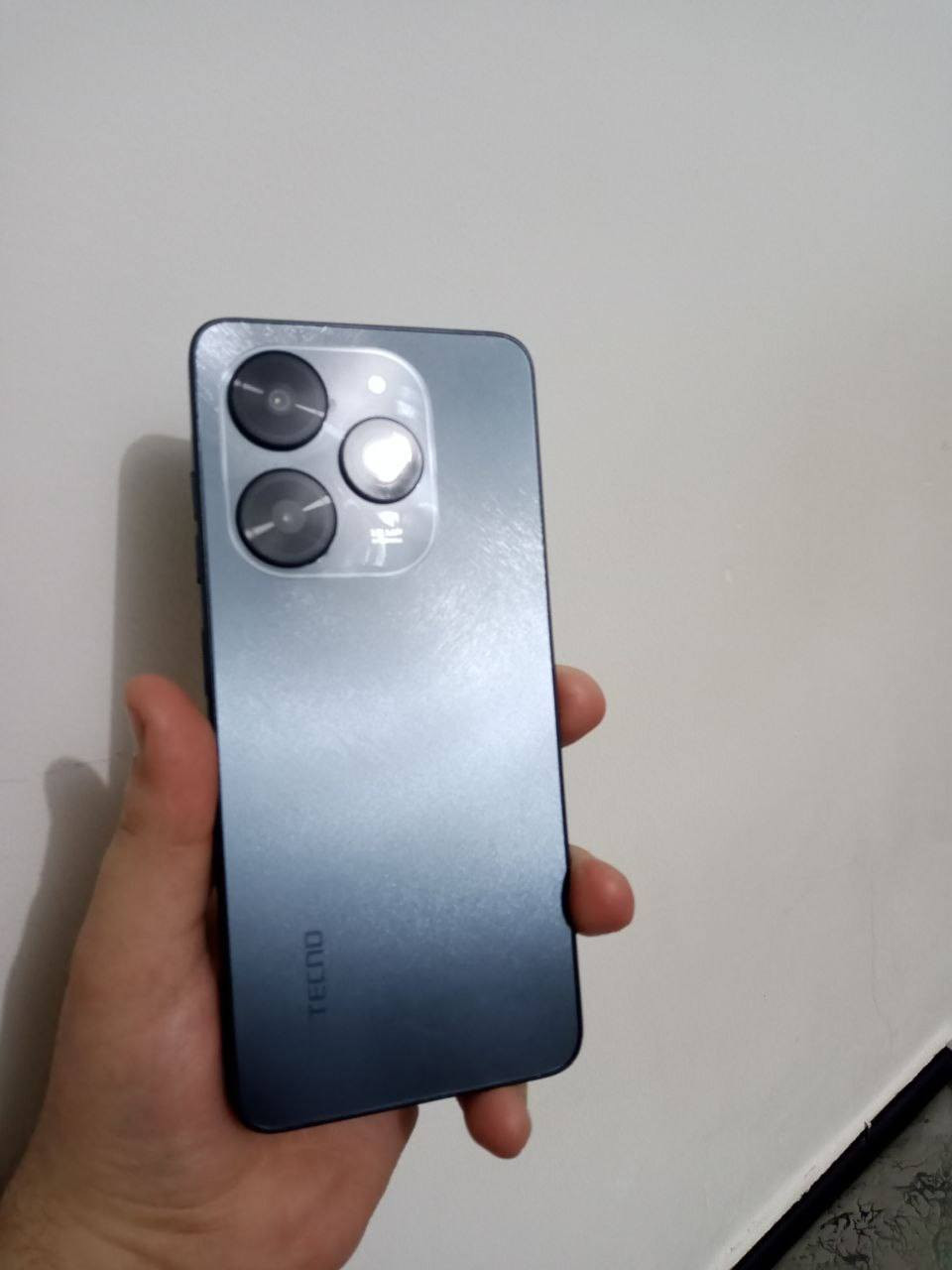 #من-رخصة-الادمن
تكنو سبارك جو 2024 (Tecno Spark Go 2024)
​التفاصيل:
​الذاكرة: 64 جيجا.
​الرام: 4 جيجا (3+1 توسعة).
​البطارية: 5000 مللي أمبير.
​الحالة: نظيف 
​الملحقات: لا يوجد.
​السعر: 100,000 دينار.
​الموقع: الرمادي / جزيرة البوذياب.


**إذا كنت صاحب هذا الإعلان وتريد حذفه لأي سبب، رجاءا أرسل رسالة إلى الدعم الفني**