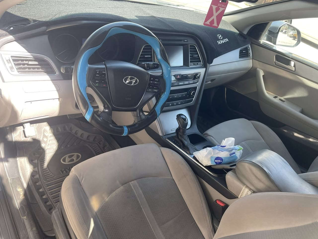 للبيع سوناتا 2017 مكان السياره بغداد السعر 118 ورقه رقم الهاتف ***********
