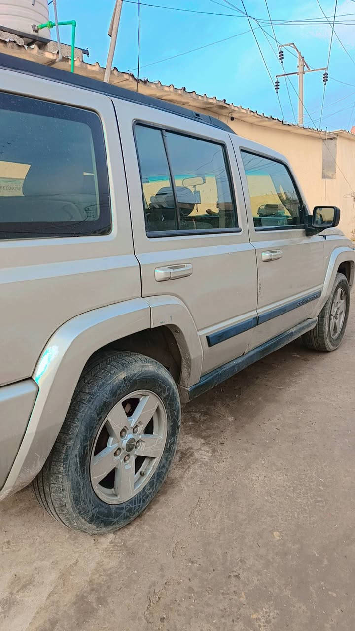 للبيع مديل  الفين7مكاني بغداد ***********
