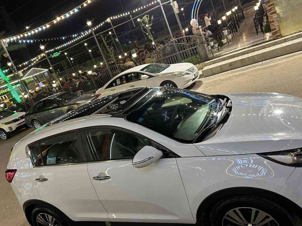 سلام عليكم… للبيع
سبورتج ٢٠١٦خليجي مكفولة كفالة عامة من تبديل وصبغ وبارد 
محرك + كير + تبريد كفالة عامة 
تحكم ستيرن جهتين 
داخل لونين 
بلوتوث + اوكس 
6 جام كهرباء 
اشاير بالمري + مري شفط 
ويل فراشة + تخم تايرات جدد 
جرس 120 + كروز سرعة + مانع انزلاق 
ماشيه ٩٤ حقيقي 
يدات نيكل + شباك نيكل 
محرك 2000 دوش 
السعر ١٦٥ وبيها مجال بسيط 
مكاني بغداد او الانبار 
هـ ***********
