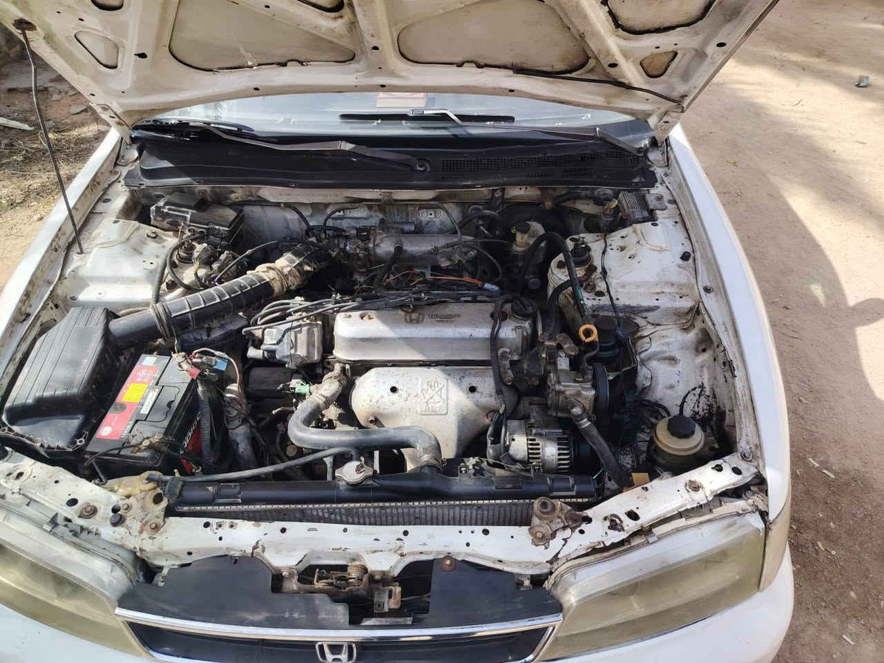 هوندا اكورد موديل 96 خليجي اصل ياباني محرك 1600 كير اتو ماتيك  للاستفسار ***********  مكان السيارة كوفة السعر 35
