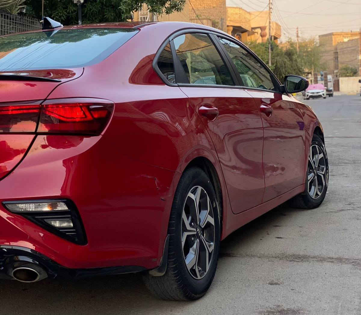 فورتي 2021 أمريكي 
حادث خفيف بدون دواخل لون موروني
مواصفات النص فول
مكينة 2000 دوش 
تحكم استيرن 
انظمة قيادة
شاشه وكامره
رقم اربيل باسمي تحويل مباشر 
سياره جديده جدا سعرها معقول بالعافيه ع الياخذها 

مكان السياره بغداد 
رقم صاحب السياره 
***********

السعر :: اطلبه بالتعليقات يصلك خاص 📩

#ادارة_الصفحه ⚡

ملاحظه / 🔴
مدير الصفحه غير مسؤول عن بيع وشراء واصوليات السياره نحن صفحه لعرض السيارات فقط.
