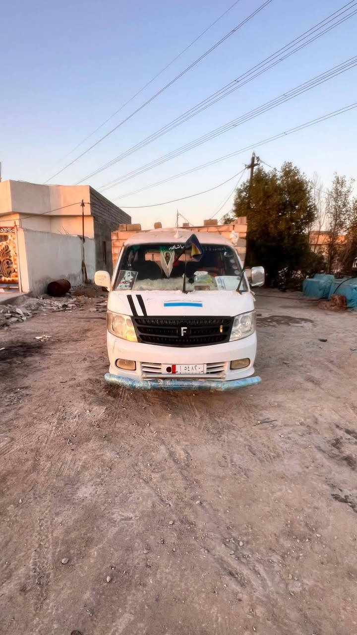 سلام عليكم فتون موديل 14 سياره ماندل راعيهاا ابيعهاا حلهاا حال الموصليه(رقم السياره بصره) مكينه وكير وكسن مكفولات والبديي شوف العين السياره عوزها بس دوشمه  حداديه 80/100)كهربايات كلها شغاله( مكاني البصره الزبير) السعر 35وبيه مجال رقم تلفون ***********
