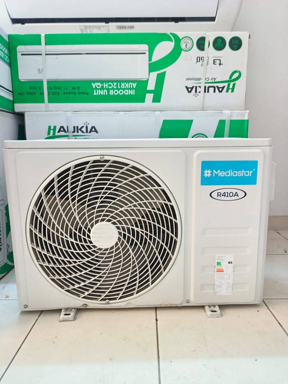 نصب صيانة تجهيز❄️💯❄️💯
متوفرة سبالت جديد نوع اوكيا واحد طن السعر 425
متوفرة قطع داخلية طن ونص اهو الجديد
هاربكس السعر 140
جنرال كولد 125
وادي 175
متوفرة قطع خارجية ميديا ستار /ميديا
قطع غيار للسبالت 
كارتات فان داخلي خارجي 
***********
