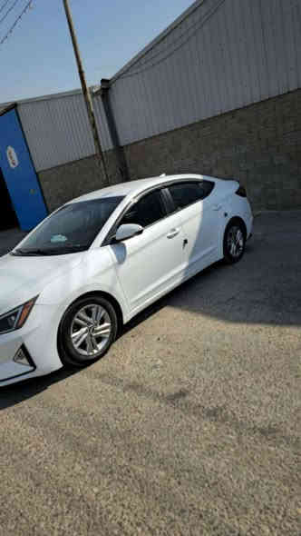 السلام عليكم من رخصة الادمن  النترا 2020 امريكي. الحادث موضح داخل المنشور 

مكينه 2000 دوش 
رقم بغداد بأسمي
گير cvt بلادي 
السياره ليبل واحد 
اليرباكات كلها سليمه 

مكاني بغداد  السعر 137

***********
