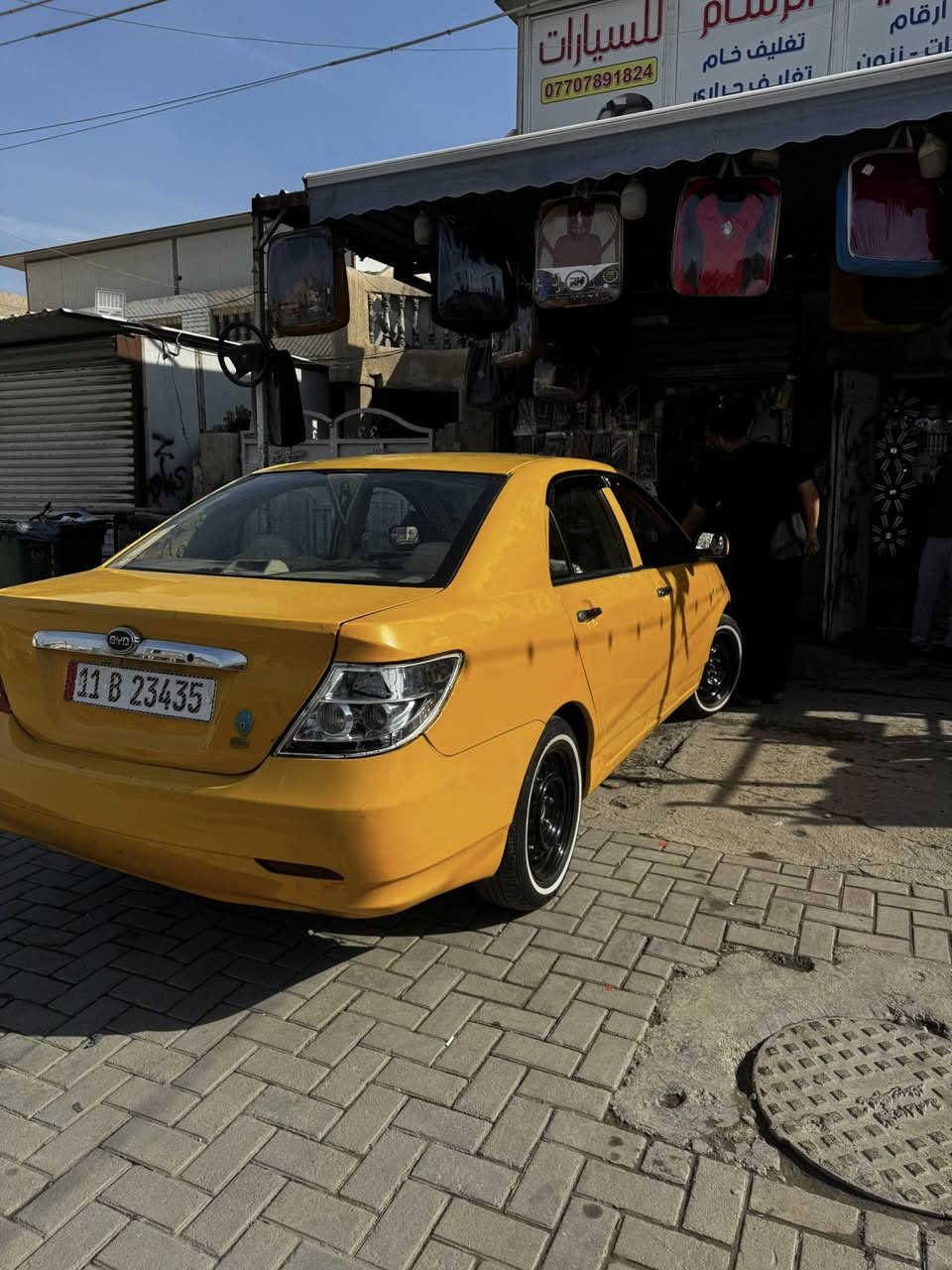 السلام عليكم BYD F3 2011
مصفرة غرامات وهيئة گير عادي 
كير ومكينة كفالة غرفة نظيفة
حدادية كلها جديدة تايرات نظيفة
مكفولة كير ومكينة صبغ باب الصدر وجاملغ خلفي السيارة ناصبة وكلش حلوة وجاهزة للجناي السعر 55وبيها مجال
مكاني تقاطع الدرويش 
***********
بي واتساب هم
