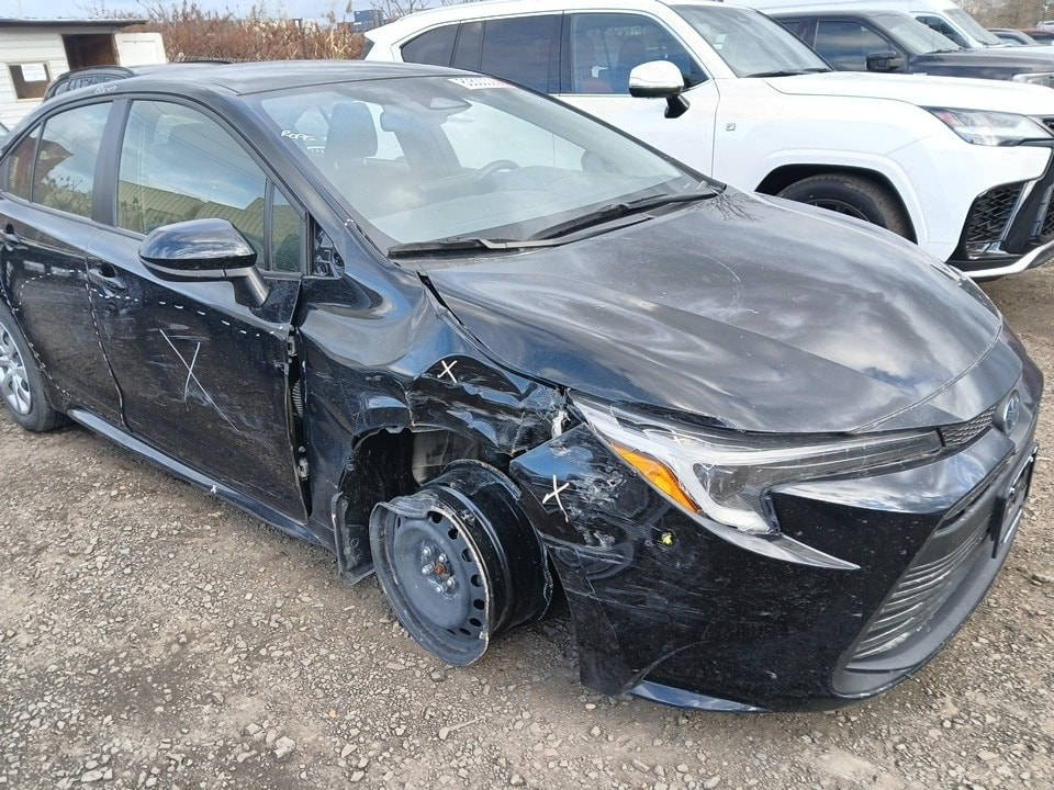 السلام عليكم 
للبيع تيوتا كورلا  موديل 24 هايبرد 
السيارة موجودة بالحرة 
سعرها بالحرة 120 وبيها مجال بسيط 
للاستفسار الاتصال على الارقام التالية 
***********
***********
او زيارة شركة الناجح فرع العامرية
العامرية شارع المنظمة مجاور مطعم راعي الحلال
