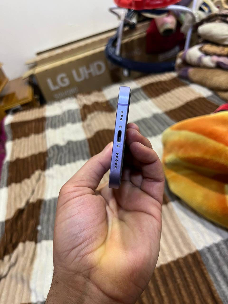 12 عادي  ذاكرة 128 بطارية 80 وتر اخو الجديد مكفول من كلشي نموذج m سعره 300 وبي مجال قليل مكاني كوفة


**إذا كنت صاحب هذا الإعلان وتريد حذفه لأي سبب، رجاءا أرسل رسالة إلى الدعم الفني**