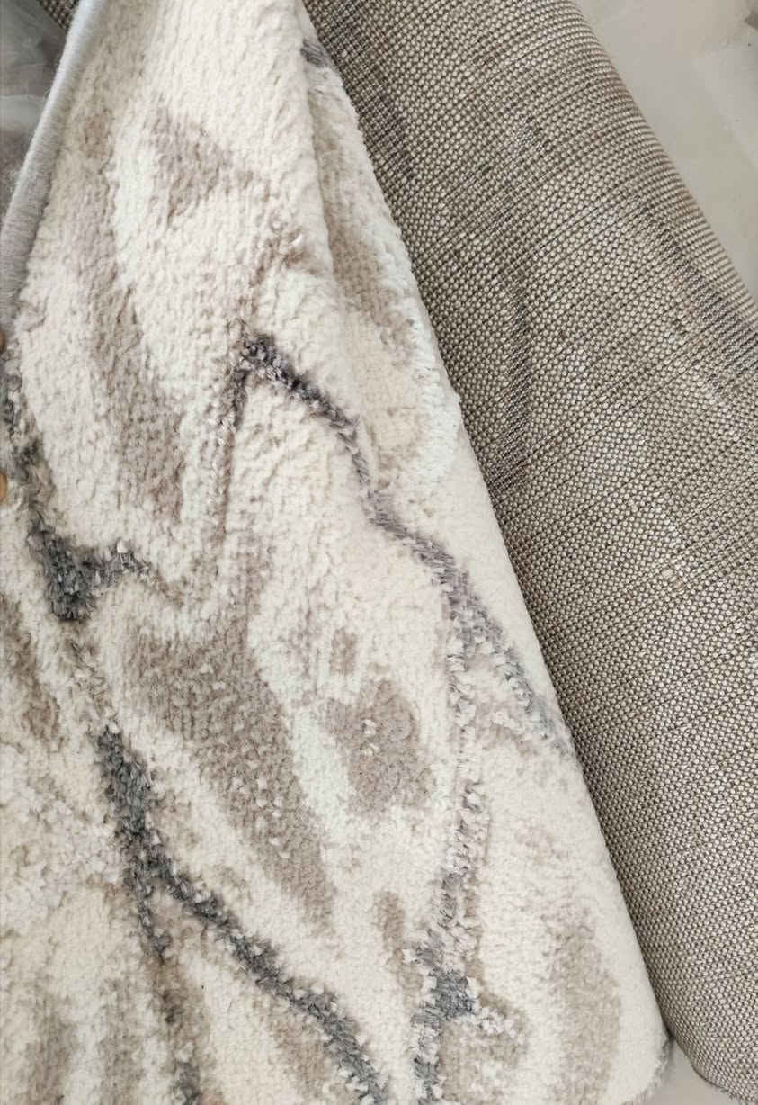 السلام عليكم
كاربت لبيت كامل 100 متر  طابقين من شارع 60
 اشتريته قبل اسبوع كواليتي عالي جدا ولونه ونقشته تجنن  بعده غير مفروش بالنايلون
 البيع المتر ب5 الاف الله شاهد ماخذه المتر ب 15 نوعيته ممتازة بس لظروف السفر مضطره ابيعه كامل اللي تريده بي مجال بسيط 
والألوان تجنن والله احلى من الصور صورتهم بالليل على اناره خفيفه
للتواصل  0773164441
او على الخاص


**إذا كنت صاحب هذا الإعلان وتريد حذفه لأي سبب، رجاءا أرسل رسالة إلى الدعم الفني**