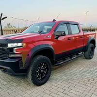 للبيع شوفرليت سلفرادو Z71 تريل بوس موديل 2021 لون احمر ناري مميز  ماشي...