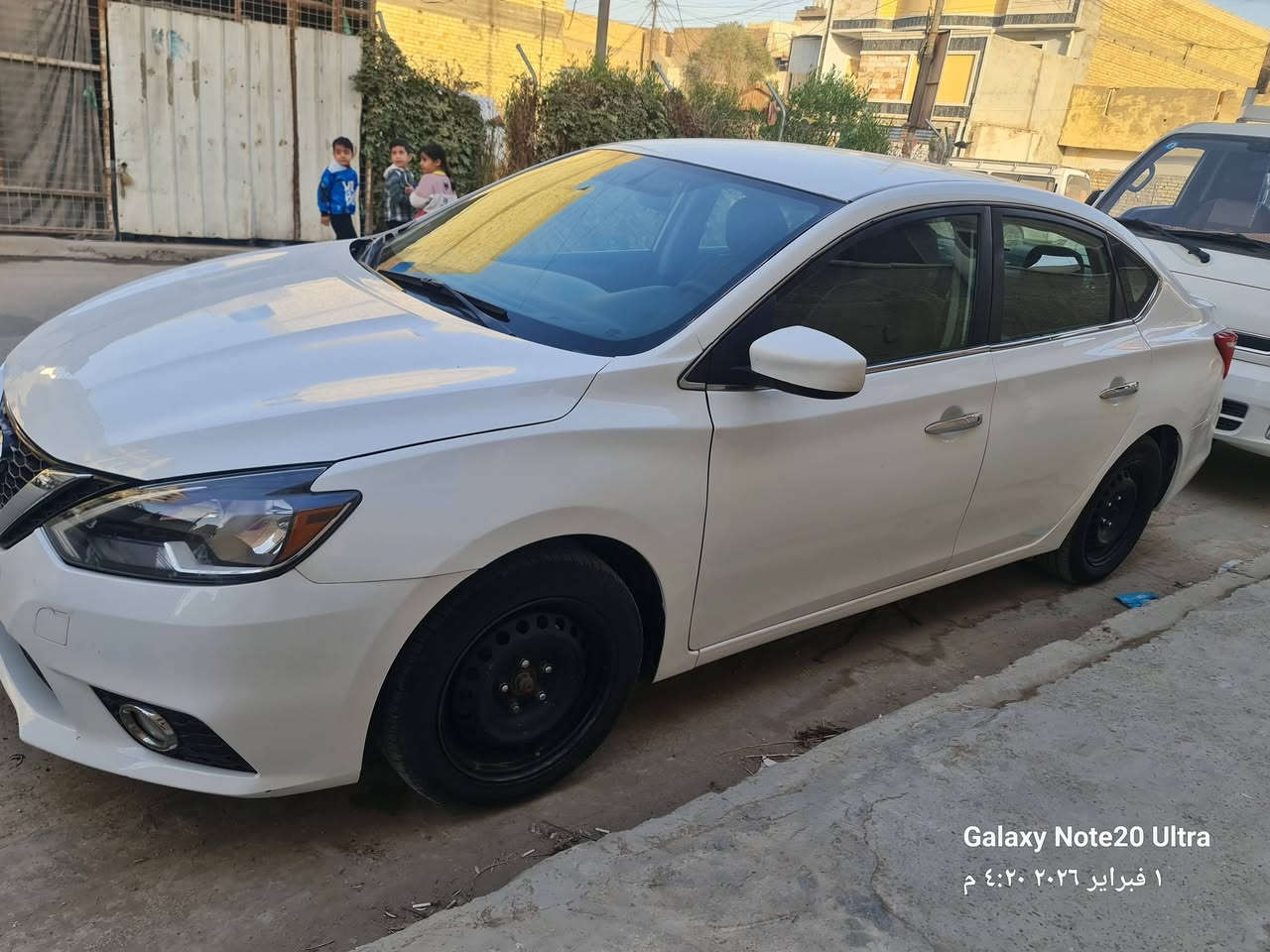 سنترا ١٩ حادثها موضح بصور سعرها ٩٠ مكانها م الصدر رقم التليفون ***********
