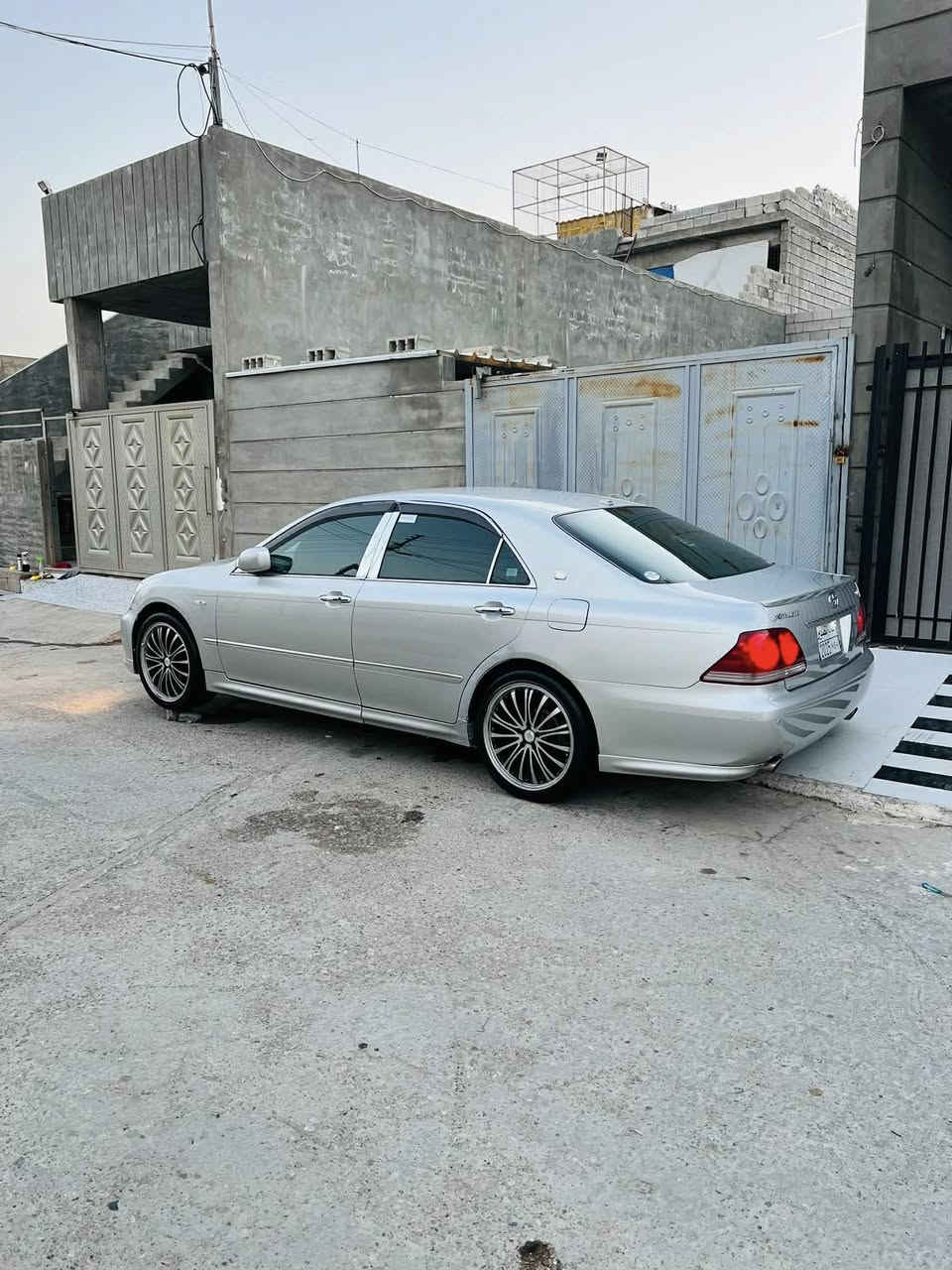 سەرەتا بەناوی خوا شاهینە 2005  بڕاوە بڕاوە 182 گەورە بە گەورە  هەمو لەشی بەشەرت   سەیارەکە دینار مەسرەفی تیا نیە هەموو مەسرەفی کراوە لەڕەسمەکان زۆر جوانترە    سپۆڕت 
ژم.***********
ژم.***********
