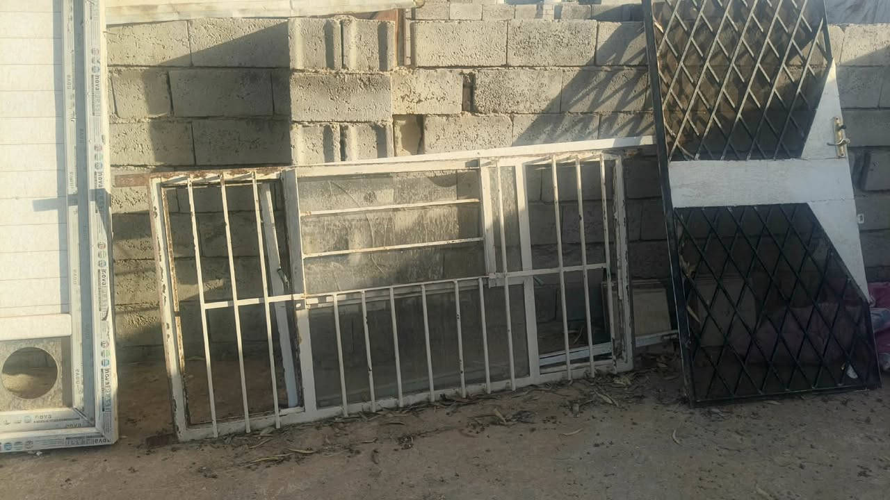 السلام عليكم
غراض للبيع كلمن وسعره


**إذا كنت صاحب هذا الإعلان وتريد حذفه لأي سبب، رجاءا أرسل رسالة إلى الدعم الفني**