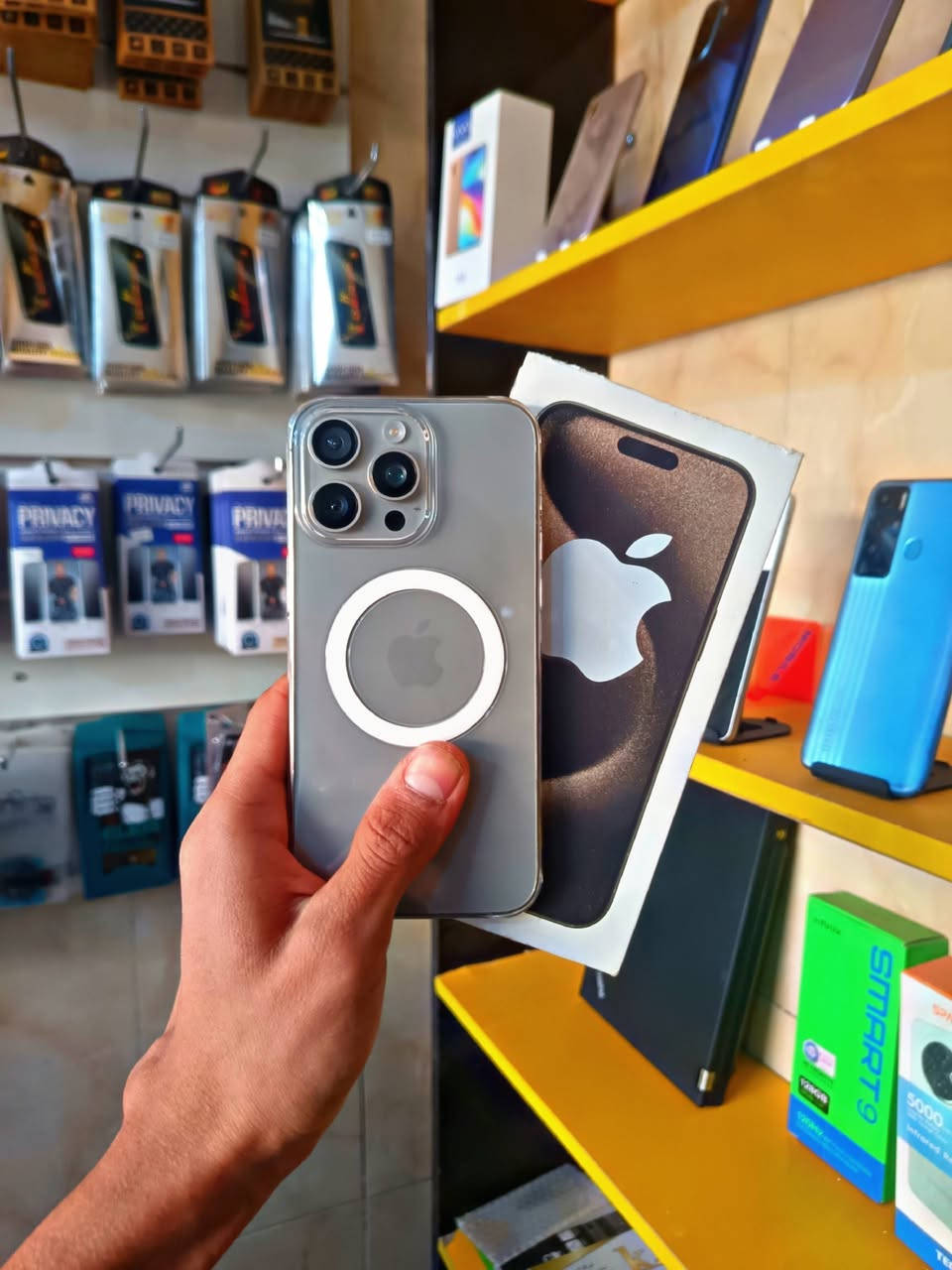 15 Pro MAX مستخدم✨
المواصفات ♥️👇
ذاكره 256
دبل شريحه
جهاز مستبدل ضهر فقط وكاله
نضافه 88
واسط قضاء الحي /شارع العقارات /مركز رويل
للتواصل واتساب *********** 🎉🌏
