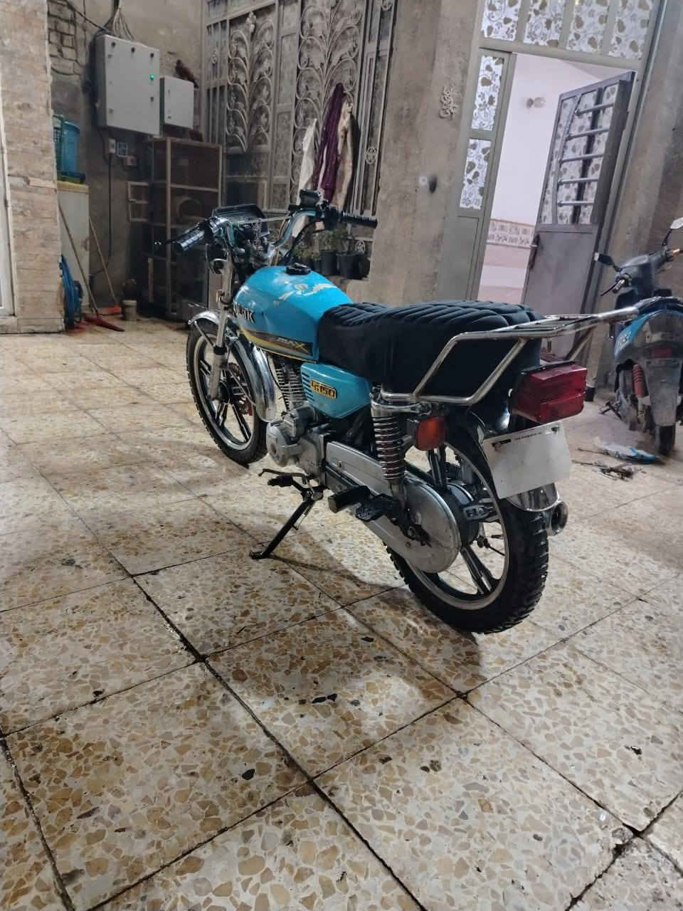 سلام عليكم دراجه ايراني 5 كير موديل 2023 اوراق كفاله عامه للبيع السعر 525 او مراوس مكاني بغداد مدينه الصدر ***********
