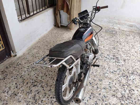 دراجه سيفاني اللبيع الدراجه حلوه ونضيفه
كلك كلك مكاني الديوانية المركز  سعر 325 
متواجد عل فيس وهذا رقمي ***********
