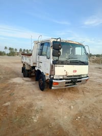 للبيع 07831143658