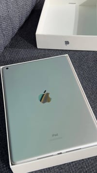 ايباد ٩ • ٢٥٦ • قفل