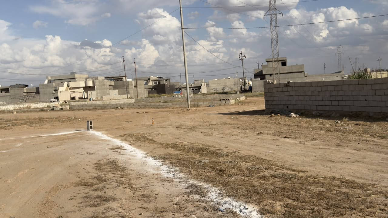 قطعة ارض للبيع زراعي بالصيادة قرب الشقق صيادة ومقابل مجمع بوابة كركوك مساحة 275 متر ركن واجهه 17 متر والعمق 22 متر ماي وكهرباء كدامك منطقة كامله ومسكونه سعرها 10 ملايين بي مجال بسيط للأستفسار ***********

ضمانات مدنية عشائر والورثه
