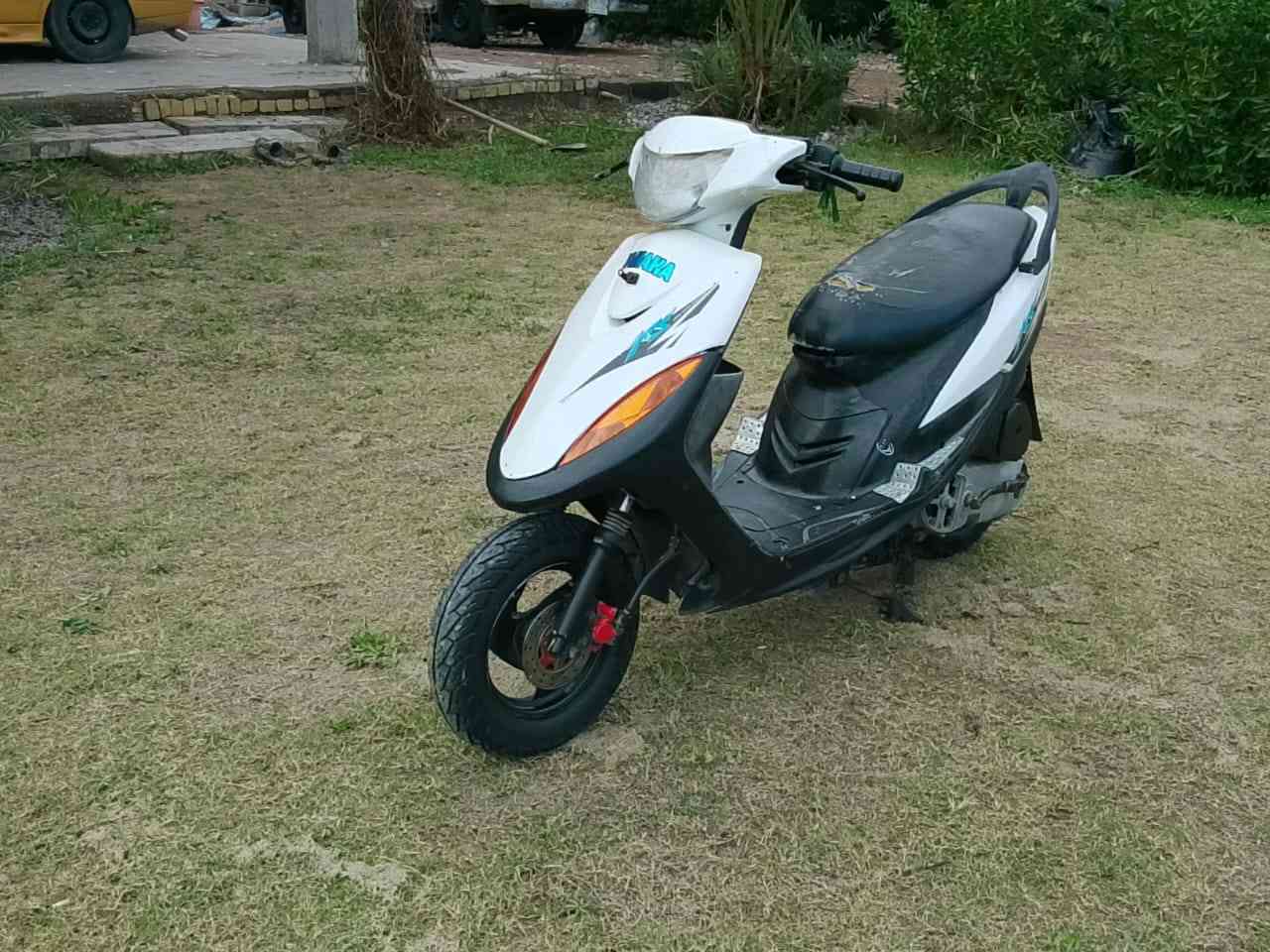 سلام عليكم دراجه ماكس عدله ياباني للبيع اي نقص ما بيهه فقط قبق هندر سلف شغال مكينه خرسه جيب اي مصلح تايرات جدد فحل  سعر 400 بيهه مجال للشراي  الاستفسار ***********
