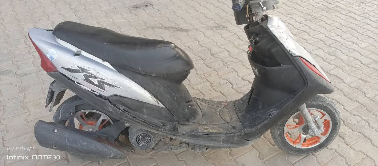 دراجة للبيع مستعجل السعر 300وبيه مجال العنوان كربلاء شارع حوالي قرب مستشفى الكفيل عمود 1349 ***********
